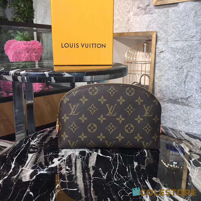 Louis Vuitton Cosmetic Pouch Monogram GM M47353 Size 24x17x6 cm - 1
