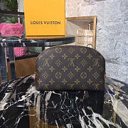 Louis Vuitton Cosmetic Pouch Monogram GM M47353 Size 24x17x6 cm - 3