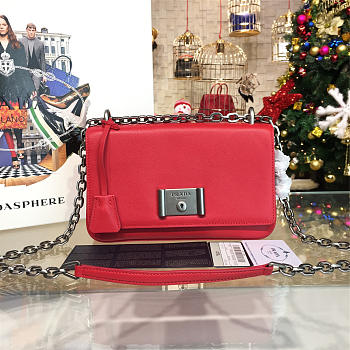 Prada Metal Closure 3916