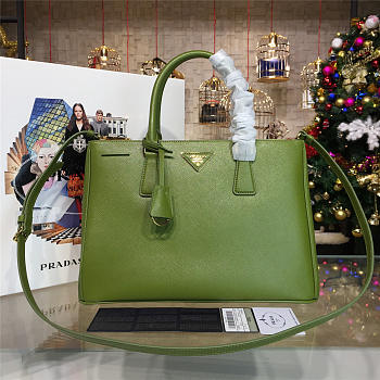 Prada Galleria 4000