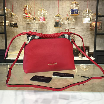 Burberry Shoulder Bag 5738