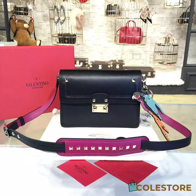 Valentino Cabana 4637 - 1