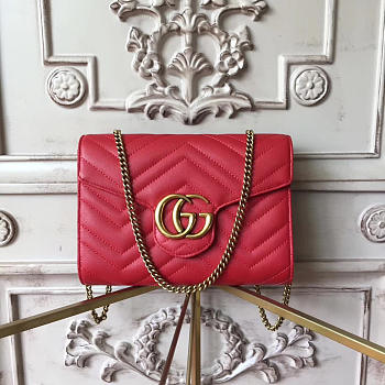 Gucci GG Mermont Wallet Chain in Red 20x4x14.5 cm