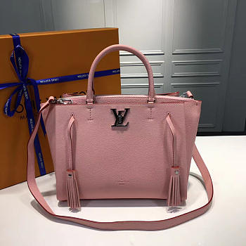 Louis Vuitton Lockme Pink Middlesize