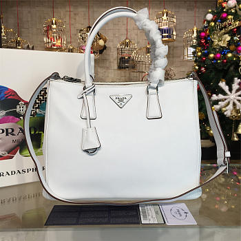 Prada Galleria 3979