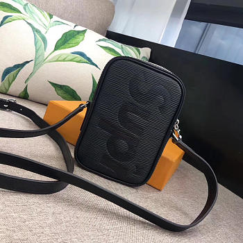 Louis Vuitton Supreme Shoulder Bag Black 3085