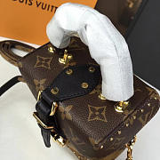Louis Vuitton  Monogram Camera Box M82465 - 2