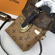 Louis Vuitton  Monogram Camera Box M82465 - 4