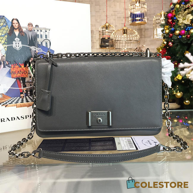 Prada Metal Closure 3909 - 1