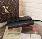Louis Vuitton Supreme Shoulder Bag Black M54539  - 3