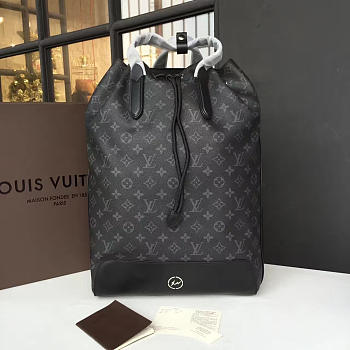 Louis Vuitton Backpack Explorer M40527