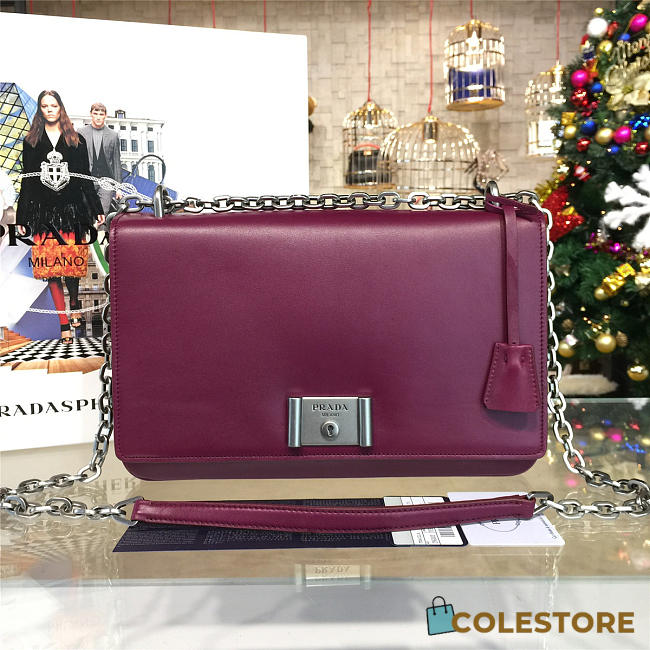 Prada Metal Closure 3927 - 1