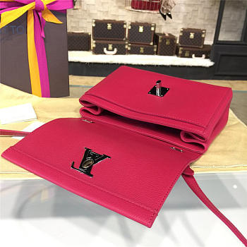 Louis Vuitton Lockme II BB M53508 3354