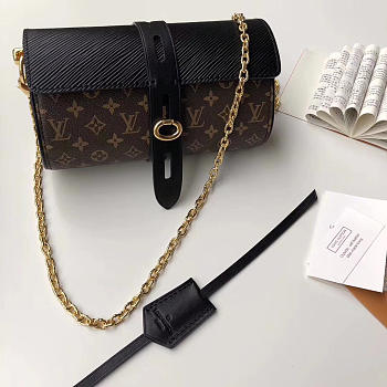 Louis Vuitton Original Single New Diagonal Chain Bag In Black M44158