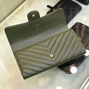 Chanel Long Imported Deer Grain Leather V-Grain Road Wallet Green - 3