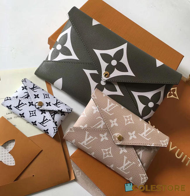 Louis Vuitton 3-In-1 Handbag Consists Of 3 Separate Pouches M62034 - 1