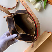 Nicolas Ghesquiè M52294 - 5