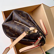 Louis Vuitton Monogram Medium Handbag M44546 - 6