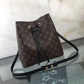 Louis Vuitton Trendy Bucket Bag M44021