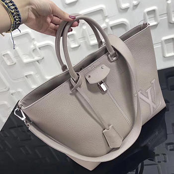 Louis Vuitton Lotus Root Starch M54779