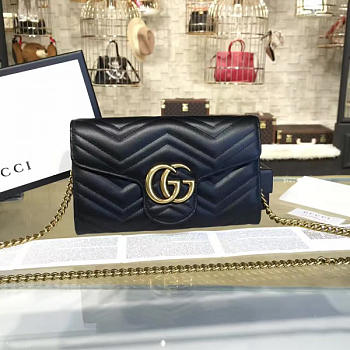 Gucci GG Marmont Matelassé Mini Bag Style ‎474575
