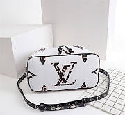 Louis Vuitton Trendy Bucket Bag White M44021 - 2
