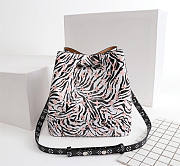 Louis Vuitton Trendy Bucket Bag White M44021 - 5