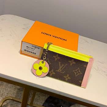Louis Vuitton Zipper Clip Monogram Canvas 02