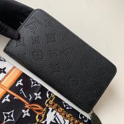 Luois Vuitton Hollow Single Pull Wallet Black M58431  - 2