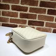 Gucci Shoulder Chain Bag In White - 3