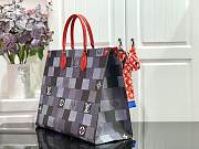 Louis Vuitton Onthego Handbag - 3