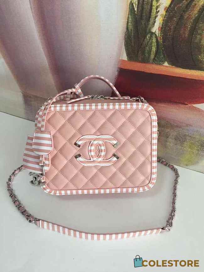 Chanel Vanity Case Pink Grained Caldskin Leather - 1