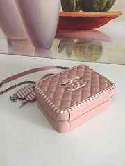 Chanel Vanity Case Pink Grained Caldskin Leather - 3