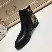 Burberry Boots 101 - 1