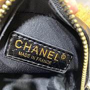 Chanel 2019 Autumn And Winter New Style Sheepskin Round Bag - 6