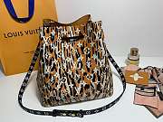 Louis Vuitton Jungle Monogram Pattern Neonoe Handbag M44717  - 5