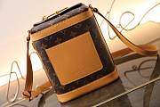 Louis Vuitton Monogram Canvas Box Bag 61111 - 3