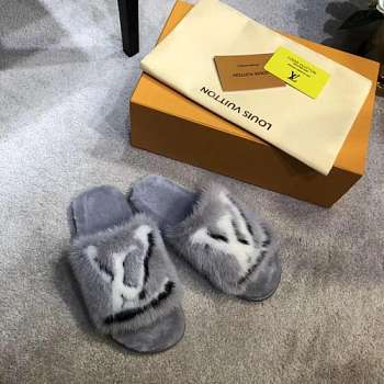 Louis Vuitton Slippers 308
