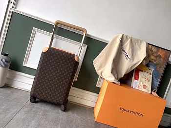 Louis Vuitton Travel Box Monogram Horizon