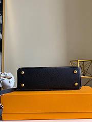Louis Vuitton Capucines M53854 - 5