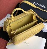 Chanel Chain Camera Bag Yellow Size 17cm-21cm - 4