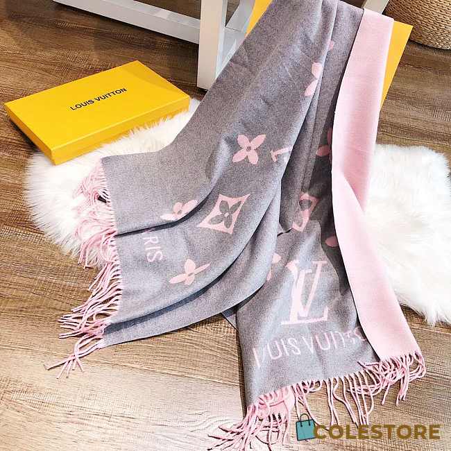 Louis Vuitton Scarf Grey - 1
