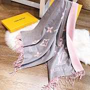 Louis Vuitton Scarf Grey - 1