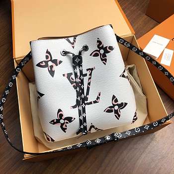 Louis Vuitton Neonoe Bag M44679