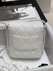 Chanel Pearl Chain Bag White - 3