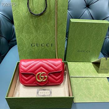 Gucci Marmont Matelassé Leather Super Mini Bag Red 16.5cm