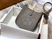 Hermes Mini Evelyne 16 Tpm Amazone Clemence Etoupe/ Bleu Indigo_Size 17x18cm - 5