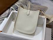 Hermes  Evelyne Mini TPM in Cream_Size 17x18cm - 5