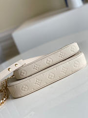 Louis Vuitton Accessoires Cuir Monogram Empreinte Beige 24cm - 4