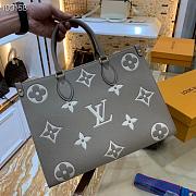 Louis Vuitton OnTheGo PM Monogram in Tourtelre M44576 35cm - 3